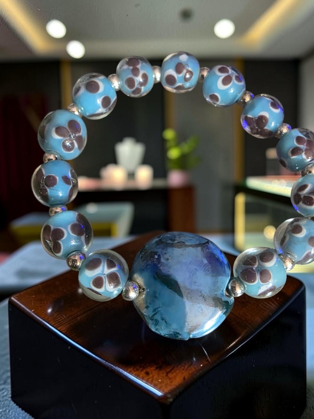 Blue Floral Murano Glass Bead Stretch Bracelet